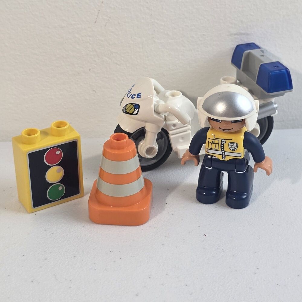 Lego DUPLO Police Bike #5679 6 Pcs Police Motorcycle Retired 2015